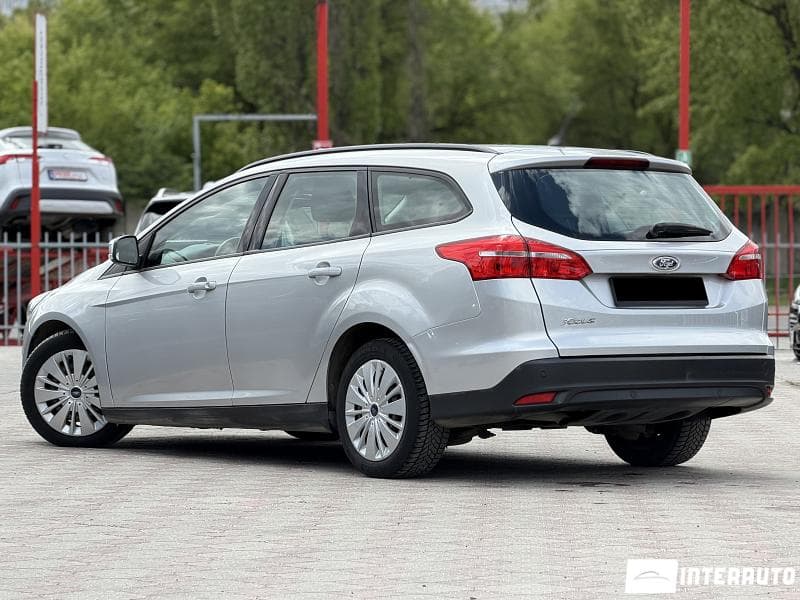 2017 Ford Focus — Miniatură 3