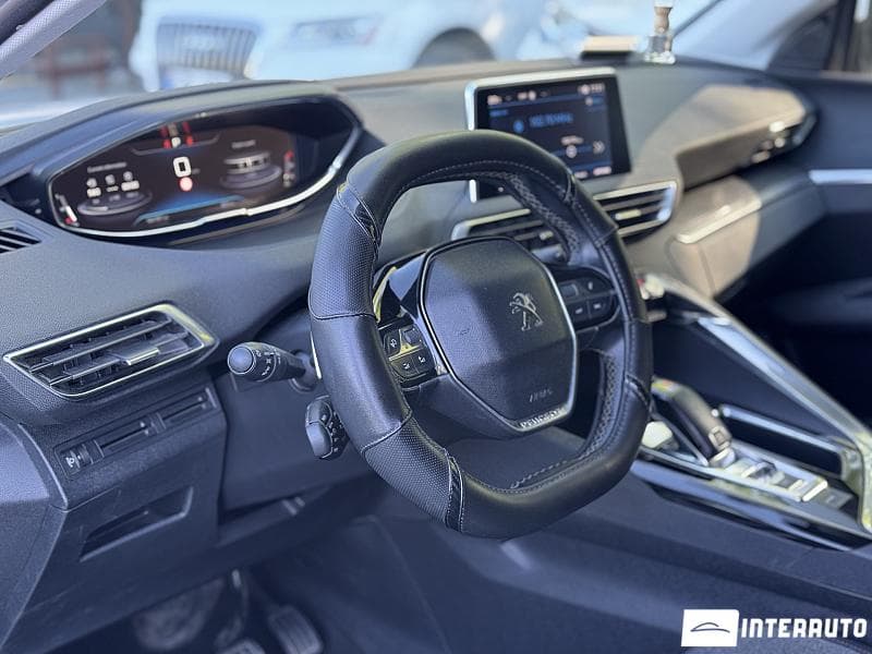 2019 Peugeot 5008 — Miniatură 8