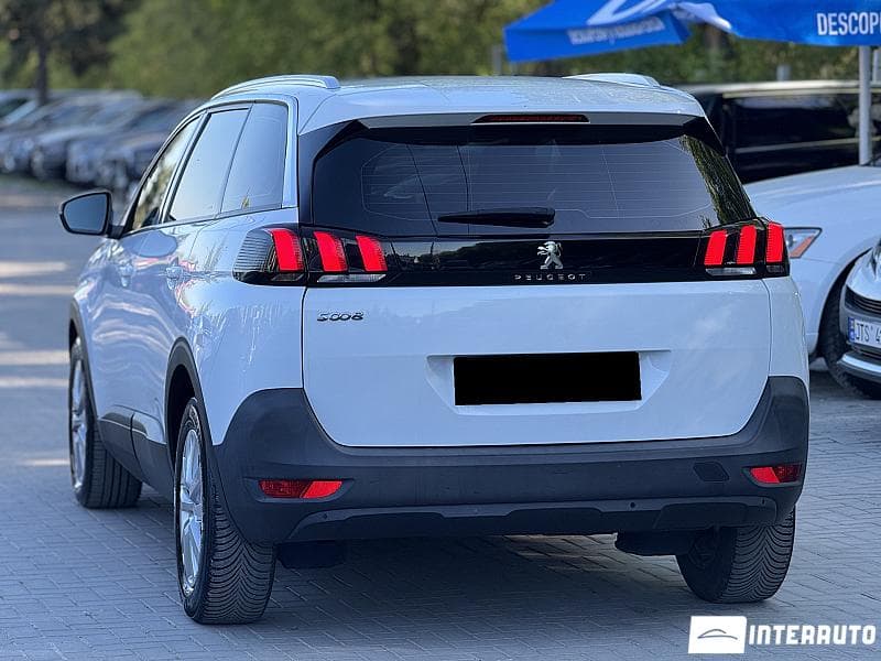 2019 Peugeot 5008 — Miniatură 4