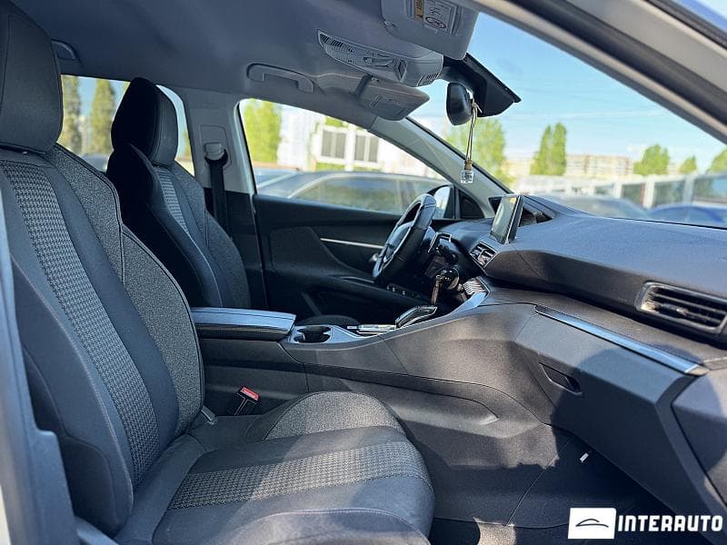 2019 Peugeot 5008 — Miniatură 16