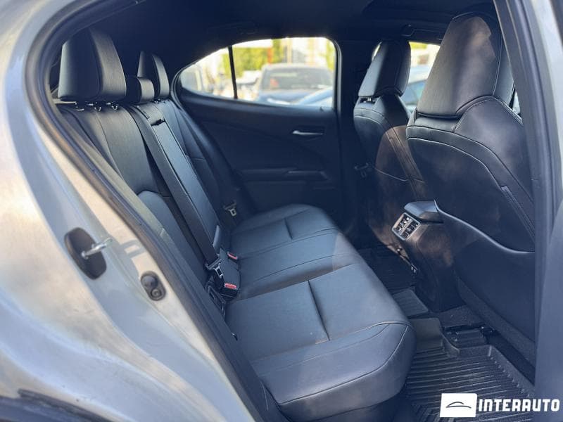 2020 Lexus UX 250h — Miniatură 17