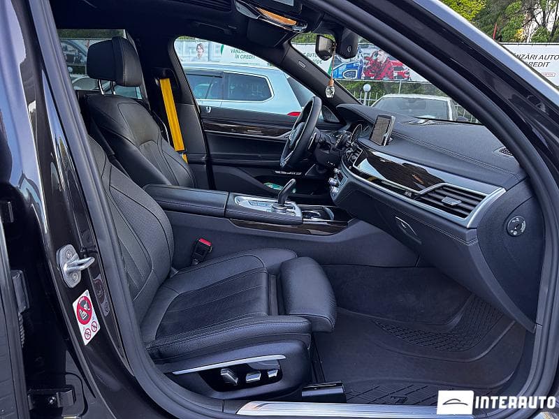 2016 BMW 740e — Miniatură 12