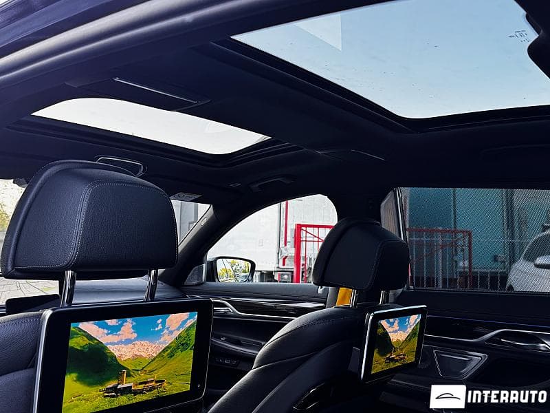 2016 BMW 740e — Miniatură 16
