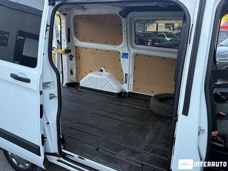2016 Ford Transit — Miniatură 15