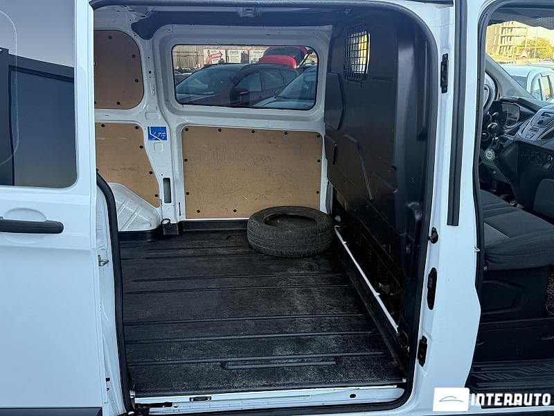 2016 Ford Transit — Miniatură 14