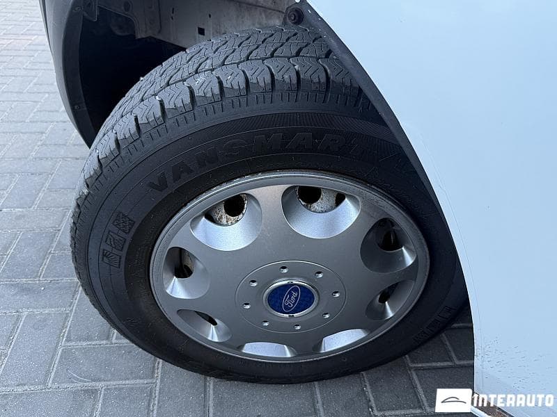 2016 Ford Transit — Miniatură 16