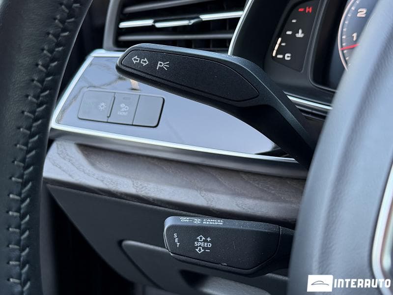 2019 Audi Q8 — Miniatură 12
