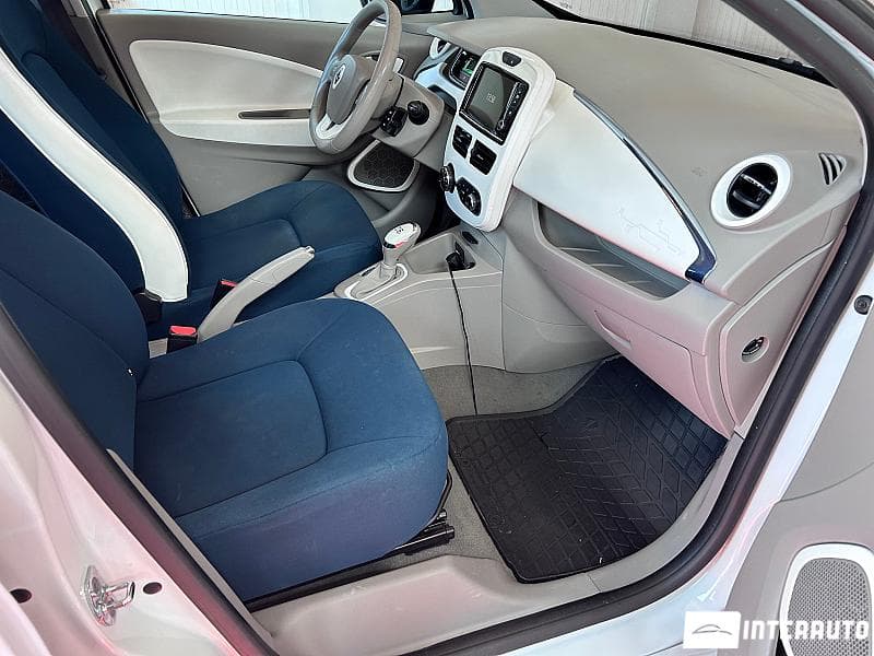 2014 Renault ZOE — Miniatură 14
