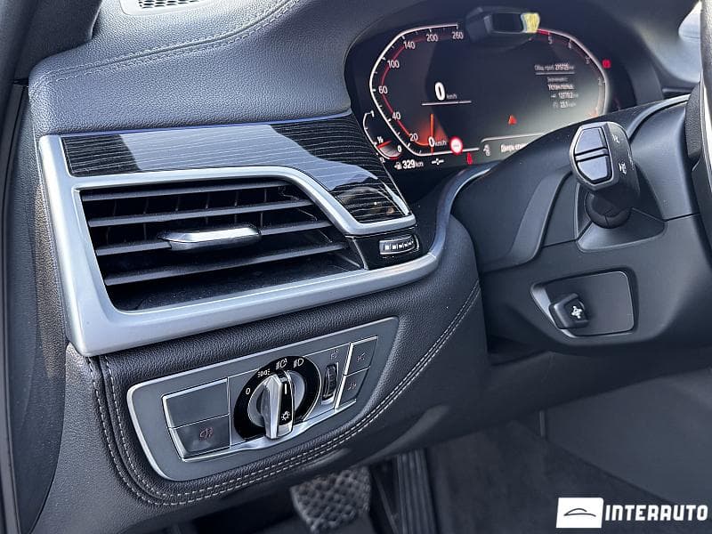 BMW 730 2019 — Миниатюра 11