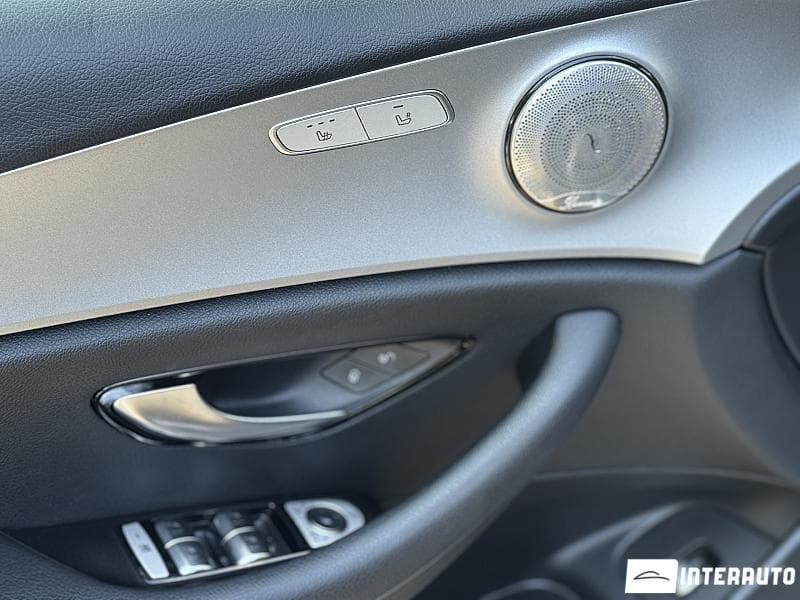 Mercedes E 220 2020 — Миниатюра 7