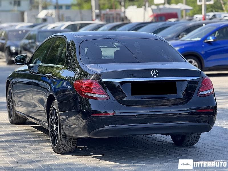 Mercedes E 220 2020 — Миниатюра 4