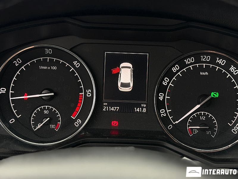 2015 Skoda Superb — Miniatură 9