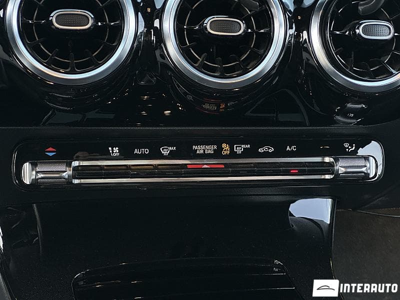 2018 Mercedes A 180 — Miniatură 11