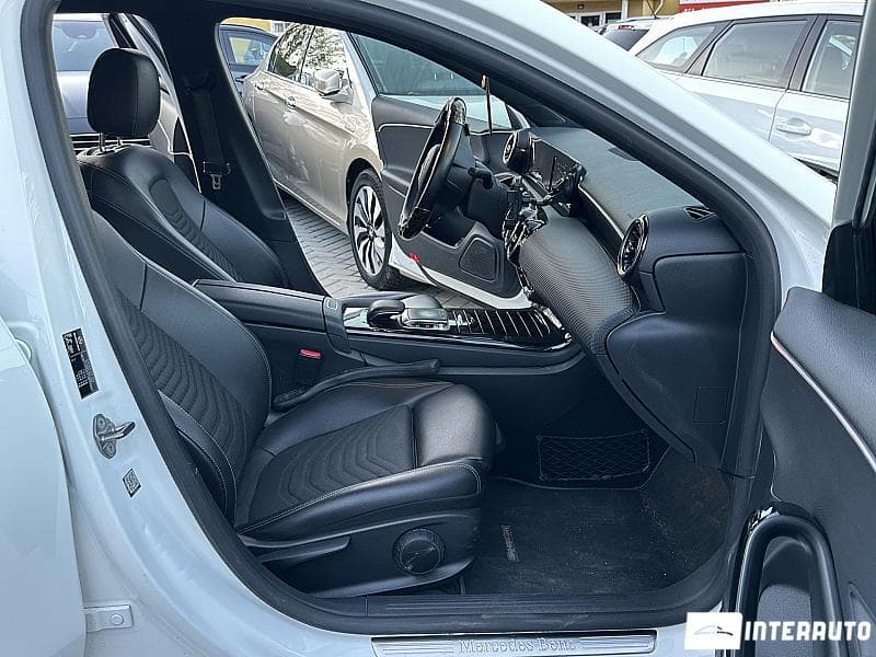 2018 Mercedes A 180 — Miniatură 15
