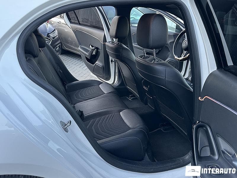 2018 Mercedes A 180 — Miniatură 14
