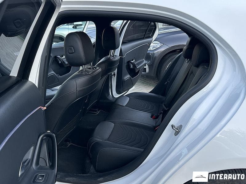 2018 Mercedes A 180 — Miniatură 13