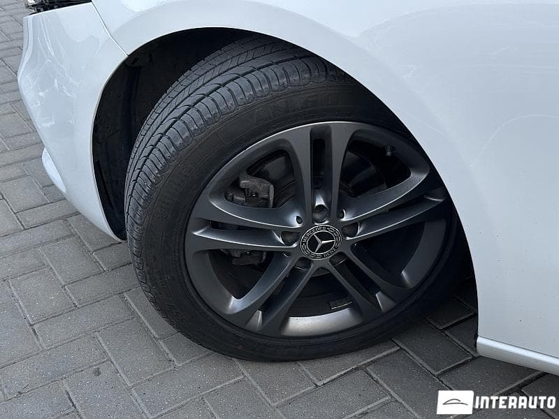 2018 Mercedes A 180 — Miniatură 18