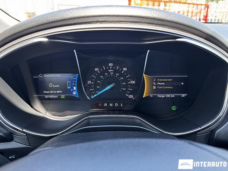 2017 Ford Fusion — Miniatură 9