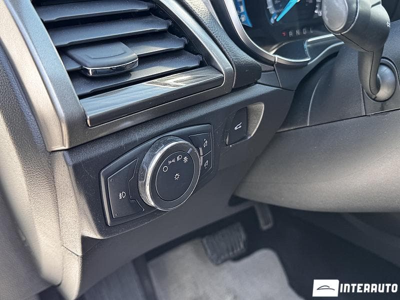 2017 Ford Fusion — Miniatură 13