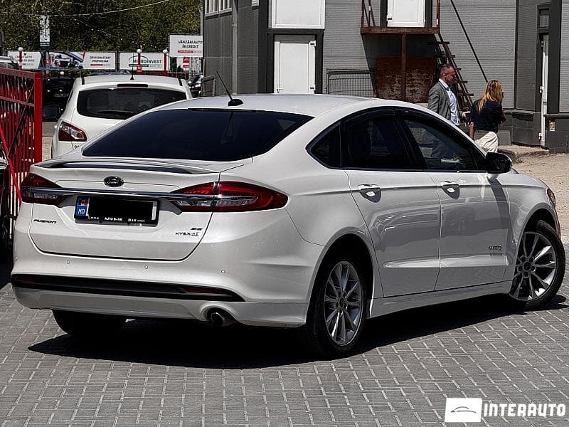 2017 Ford Fusion — Miniatură 3