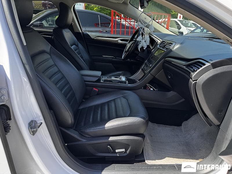 2017 Ford Fusion — Miniatură 5