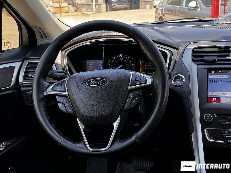 2017 Ford Fusion — Miniatură 7