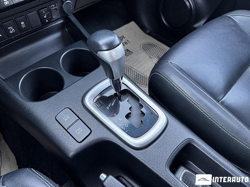 2018 Toyota Hilux — Miniatură 15