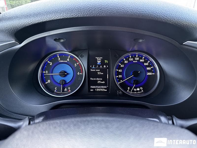 2018 Toyota Hilux — Miniatură 11