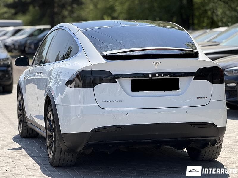 2016 Tesla Model X — Miniatură 2