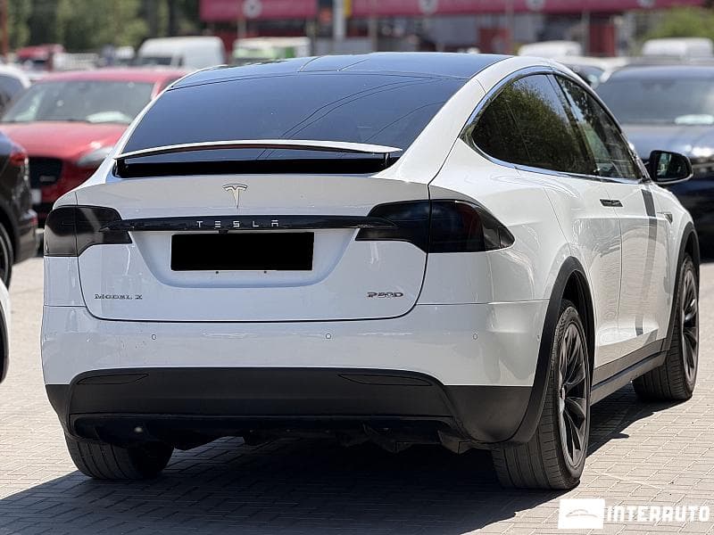 2016 Tesla Model X — Miniatură 4
