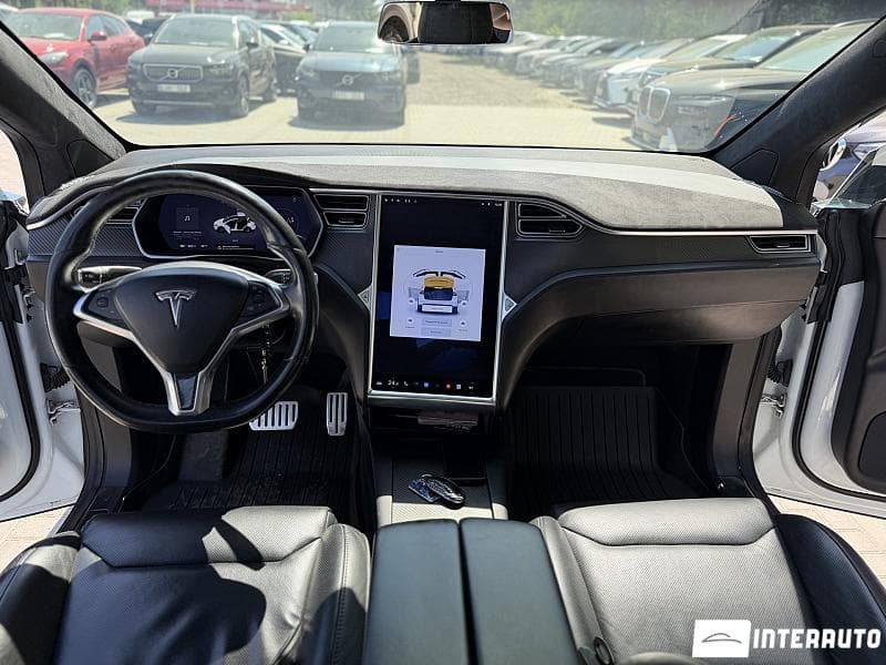 2016 Tesla Model X — Miniatură 16