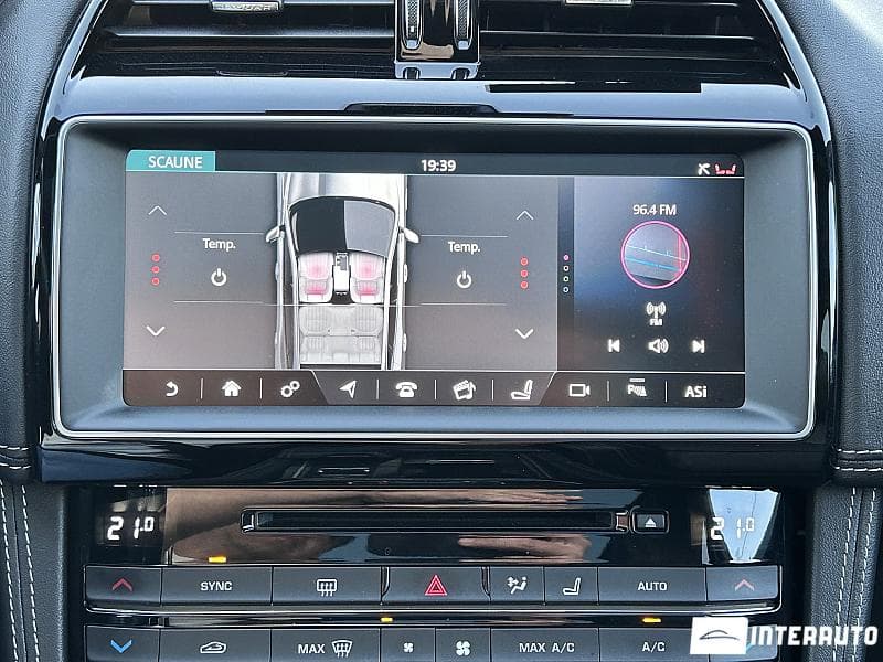 2018 Jaguar F-Pace — Miniatură 14