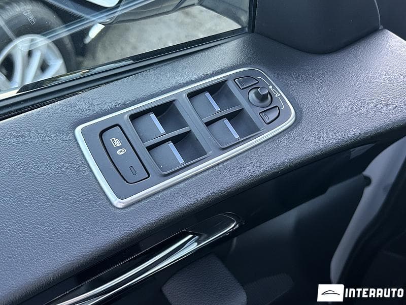 2018 Jaguar F-Pace — Miniatură 7