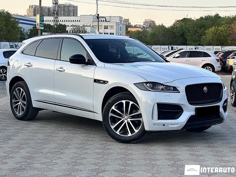 2018 Jaguar F-Pace — Miniatură 4