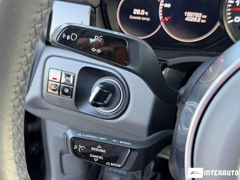 2019 Porsche Cayenne — Miniatură 13