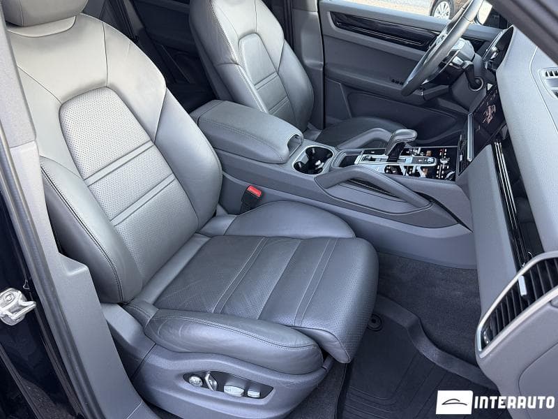 2019 Porsche Cayenne — Miniatură 18