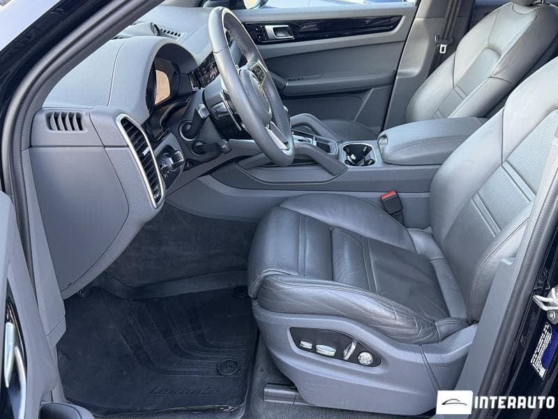 2019 Porsche Cayenne — Miniatură 9