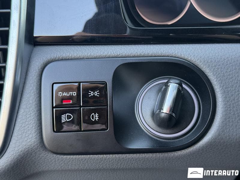 2019 Porsche Cayenne — Miniatură 11