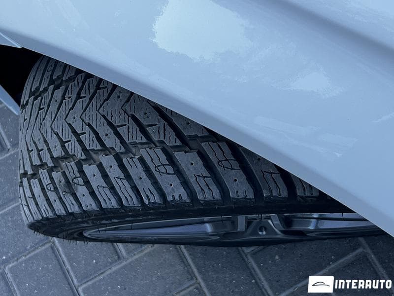 2020 Mercedes C 300e — Miniatură 17