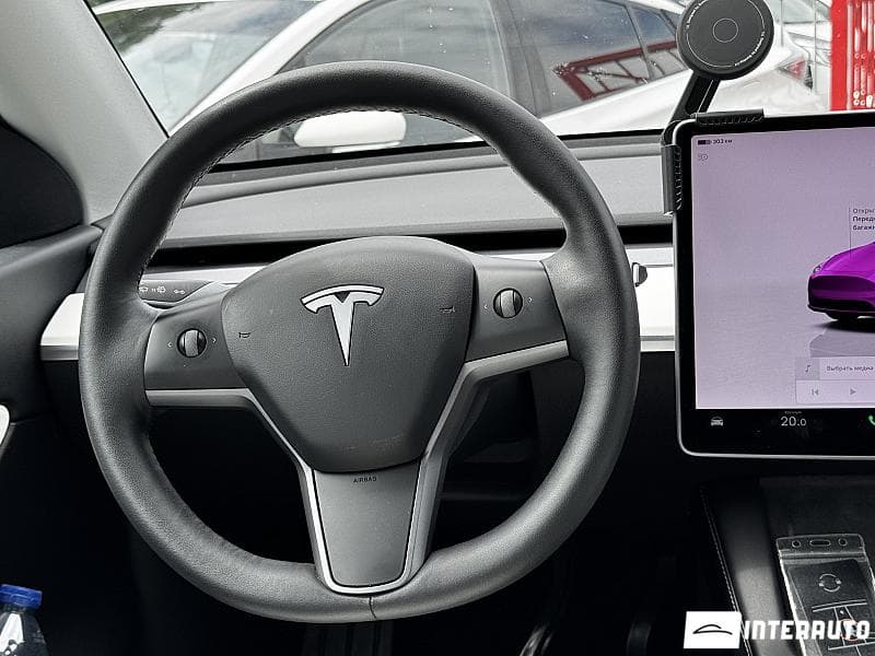 2022 Tesla Model Y — Miniatură 8