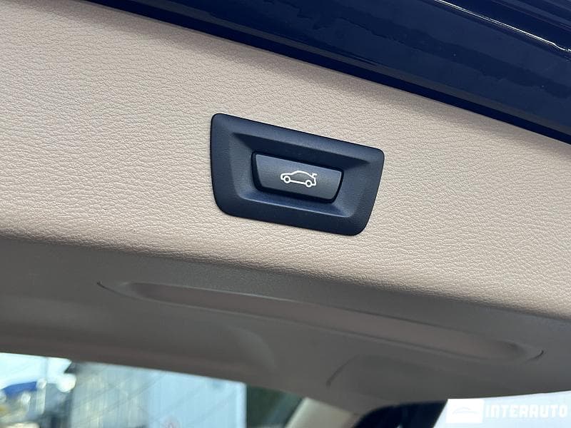 BMW X3 2.0D 2016 — Миниатюра 18