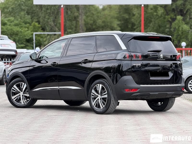 2020 Peugeot 5008 — Miniatură 3