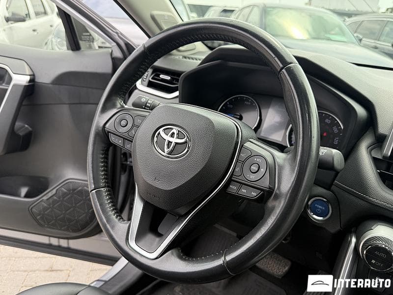 Toyota Rav-4 2020 — Миниатюра 7