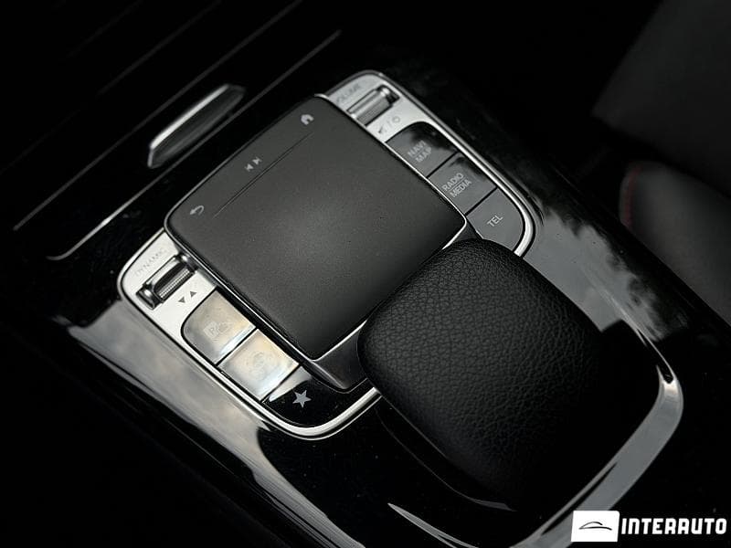 2019 Mercedes A 180 — Miniatură 12