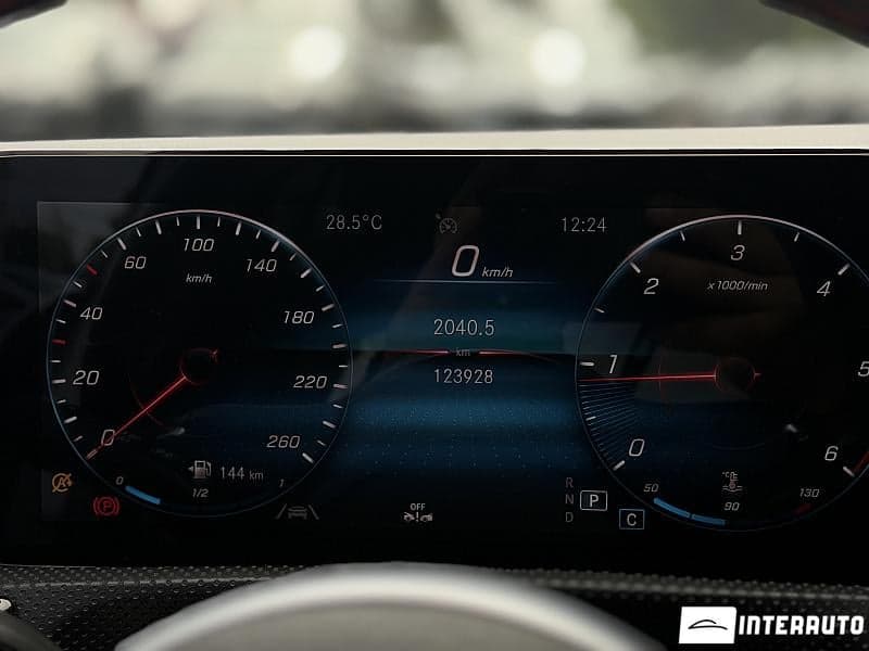 2019 Mercedes A 180 — Miniatură 9
