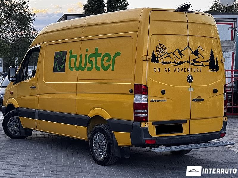 2012 Mercedes Sprinter — Miniatură 2