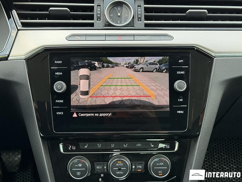 2019 Volkswagen Passat — Miniatură 13