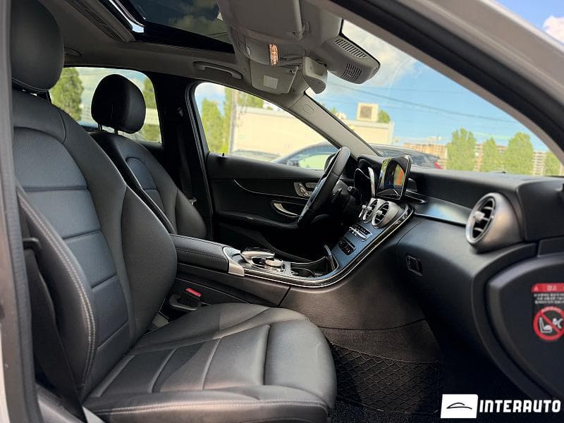 2019 Mercedes C 220 — Miniatură 15