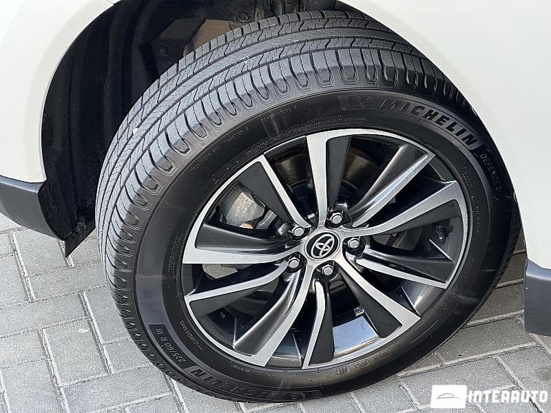 2021 Toyota Venza — Miniatură 18