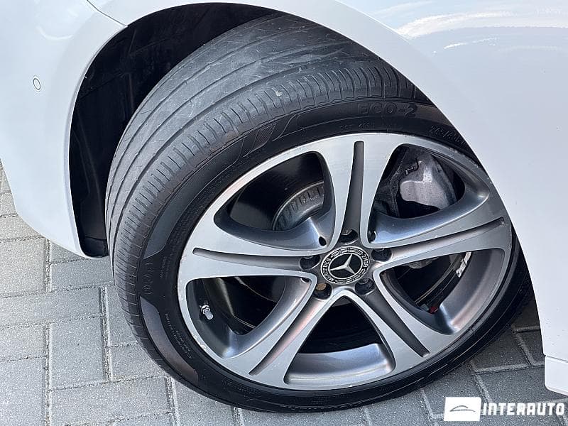 2018 Mercedes E 300 — Miniatură 17